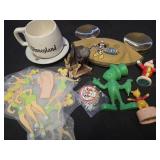 Lot of 8 Disneyland collectible items