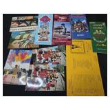Lot of 10 Disney postcards and pamphlets