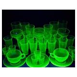 38pc Federal Glass Raindrops uranium glass set