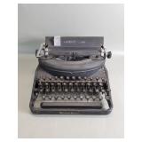 Vintage Underwood noiseless typewriter