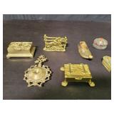 Group of miscellaneous brass items stampbox,