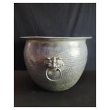 Hand hammered aluminum flower pot with foo dog