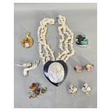 Vintage costume jewelry: mother of pearl