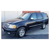 2002 Ford Expedition XLT Triton V8