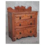 Victorian walnut chest of drawers