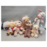 Group of vintage stuffed animals, Avanti, Raebhat