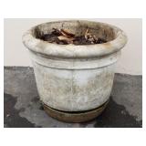 2 pcs Henri Studio inc. cement planter