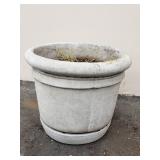 2 pcs Henri Studio inc. cement planter