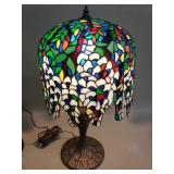Tiffany style stained glass table lamp