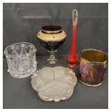 Group of assorted vintage glass pieces