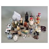 Group of collectable figurines in glass, ceramic