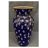 Vintage royal blue Cambridge Glass vase with