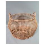 Threshold metal and rattan basket