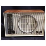 Zenith model X337 radio