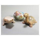 Vintage banded onyx frog figurine, ceramic