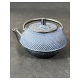 Japanese cast iron tea pot