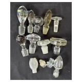 Lot of vintage glass stoppers