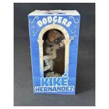 Kikï¿½ Hernandez dodgers bobble head