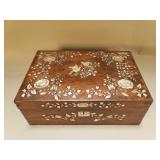 Antique Victorian vanity/traveling case with
