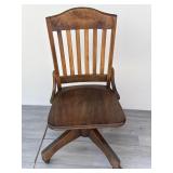 Vintage Riverside Furniture-style chair