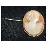 Vintage 10k gold cameo brooch/pin