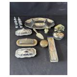 Lot of vintage metal items