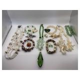 Group of costume jewelry - Necklaces, bracelets,