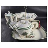 Group of Spode "Christmas Tree" patterned bowls,