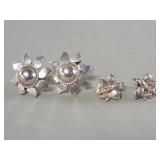 Two pairs of sterling silver earrings