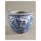 Vintage Chinese blue and white porcelain planter