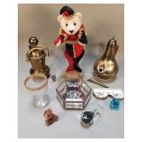 Box of miscellaneous: stuffed animal, glass