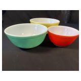 Lot of Pyrex bowls