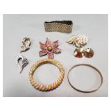 Vinatge signed designer jewelry, Napier gold