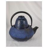 Vintage Japanese style cast iron tea pot (no lid)