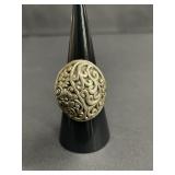 Vintage sterling silver ring with floral