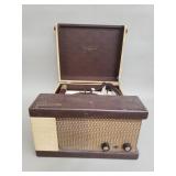 Vintage V-M Trio-matic model 1275 portable r