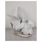 Vintage Lladro 'Love Nest' porcelain sculpture