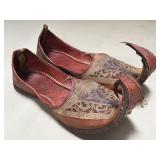 Mughal Raj style leather shoes