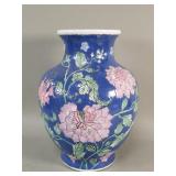 Vintage Chinese porcelain floral vase