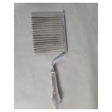Sterling silver handle cake breaker