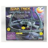 Playmates Star Trek DS9 Space Station Set
