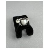 Silpada Sterling Silver Mother of Pearl Ring