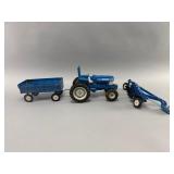 Ertl Ford 7700 Tractor Set with Trailer & Plow