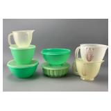 Plastic Kitchenware Set with Measuring Cups