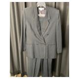 Jones New York Women's Suit