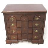 Broyhill block front 4 drawer chest
