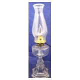 18" Tall kerosene lamp