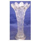 Swung glass vase
