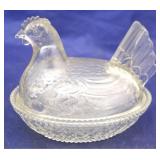 Glass hen on the nest