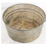 Vintage galvanized wash bucket